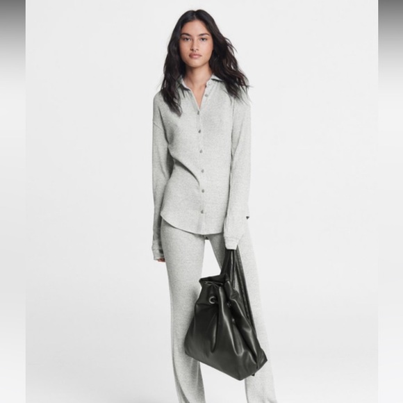 Rag and bone sold out knit grey ribbed button down. - Picture 2 of 8